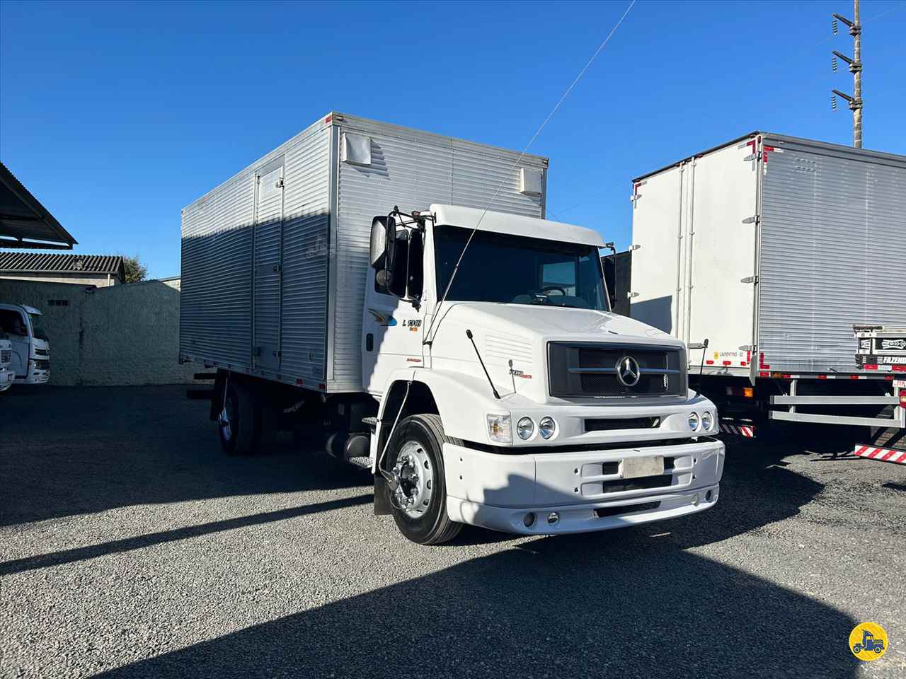 CAMINHAO MERCEDES-BENZ MB 1318 Baú Furgão 3/4 4x2 Schroeder Caminhões ITUPORANGA SANTA CATARINA SC